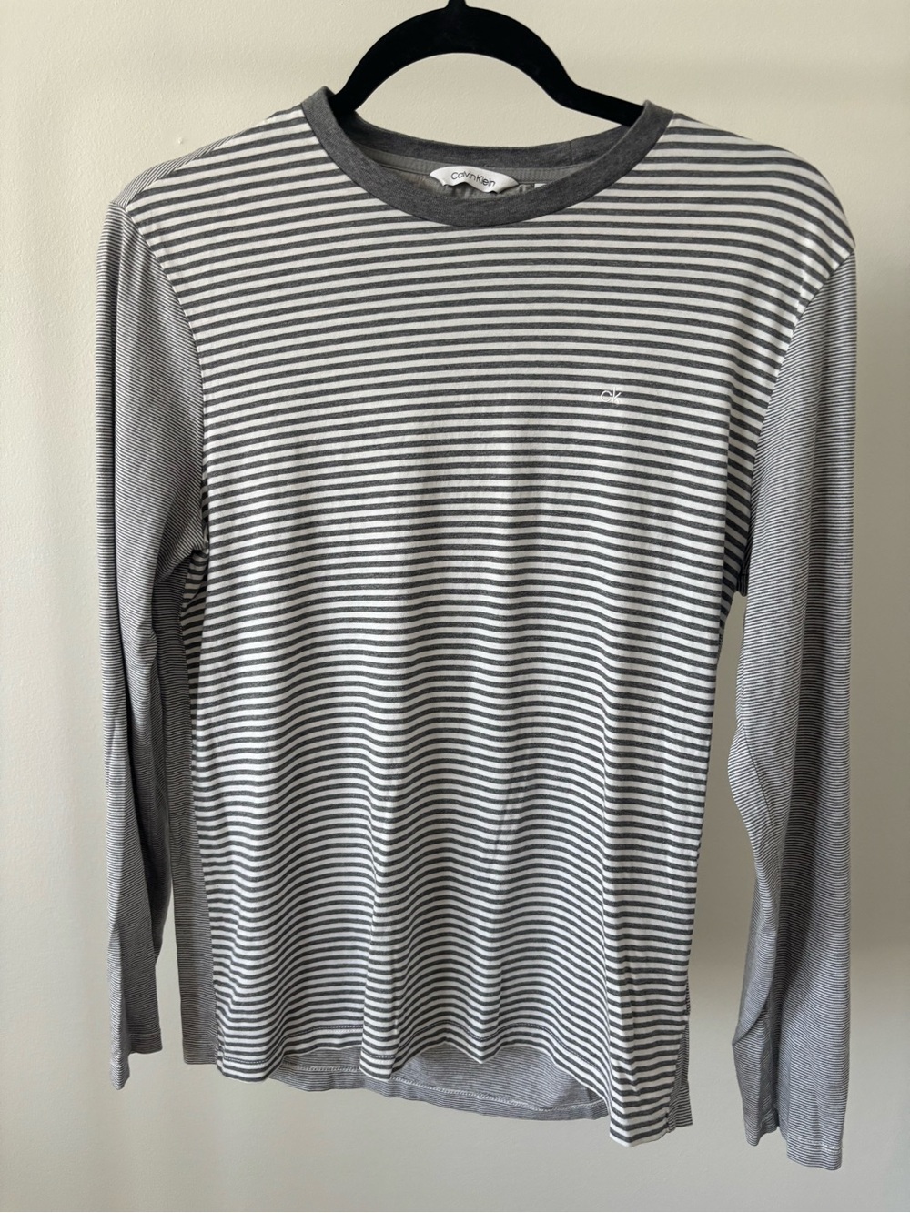 Calvin Klein Men's Gray & White Striped Long Sleeve Tee